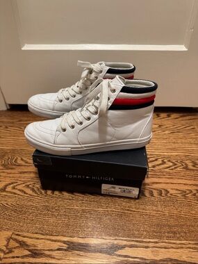 Tommy Hilfiger White Lowgen 7.5 High-Top Fashion Sneakers